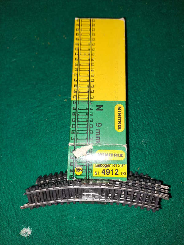Trix N guage 4912 R130 deg radius