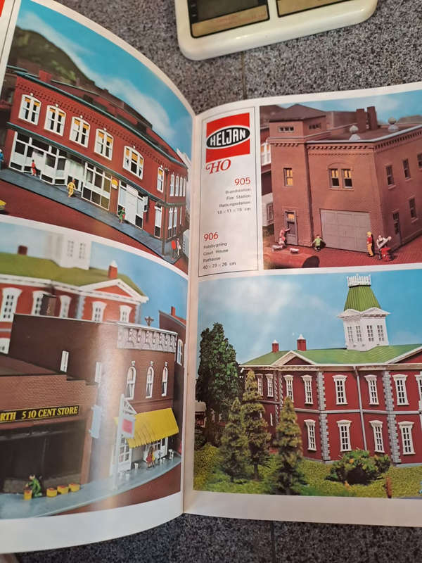 Heljan building and accesories catalogue 1977/78 HO