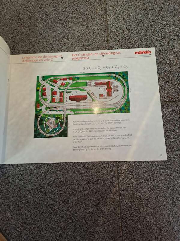 Marklin Ho Track plan catalogue 34 pages reduced