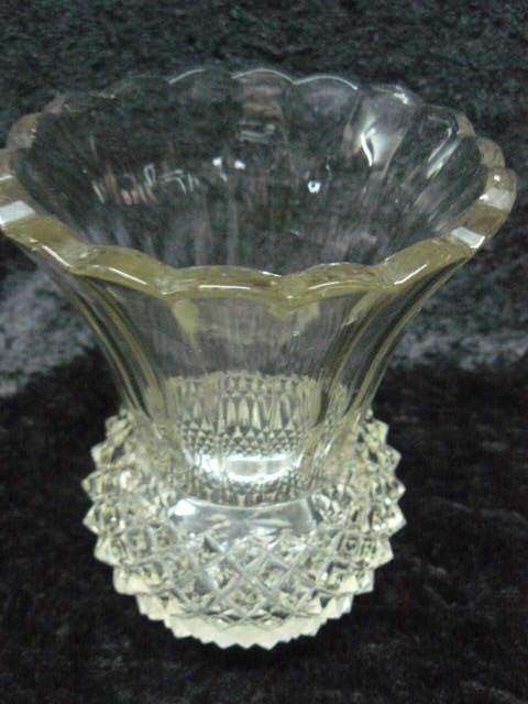 CRYSTAL VASE IN IN GOOD CONDITION