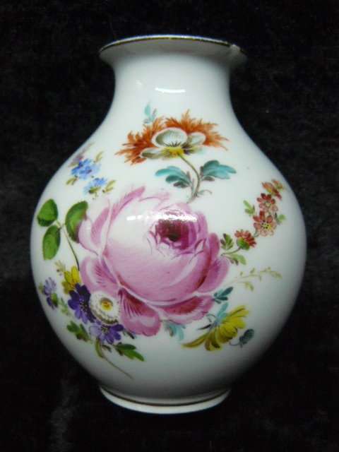 DRESDEN HAND PAINTED VASE WITH GOLD RIMS HAND PAINTED