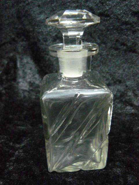 ART DECO CRYSTAL SMALL DECANTER
