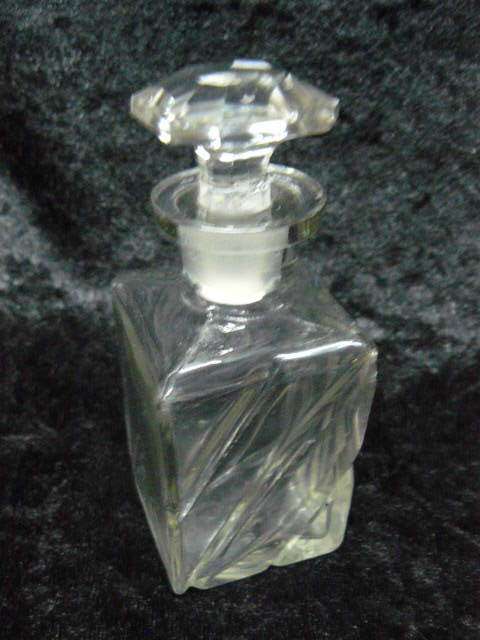 ART DECO CRYSTAL SMALL DECANTER