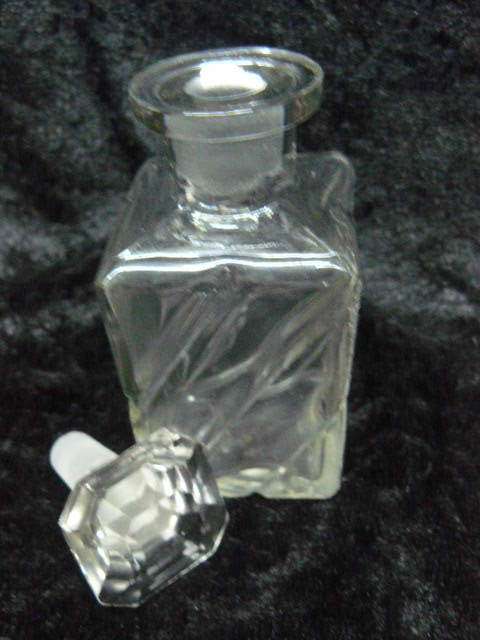 ART DECO CRYSTAL SMALL DECANTER