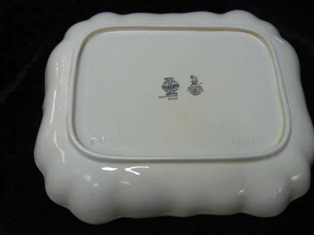 ROYAL DOULTON BOWL STUNNING