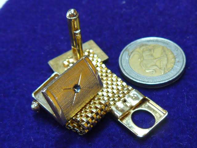 CUFF LINKS VERY INTERESTING VINTAGE WITH STONE