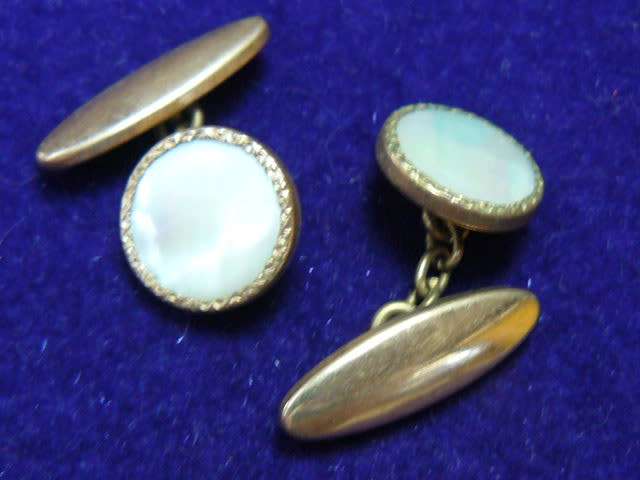 CUFF LINKS