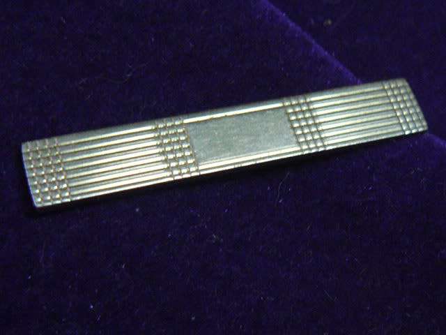 Tie CLIP STRATTONS MADE IN ENGLAND SILVER TONED WITH PSTTERN