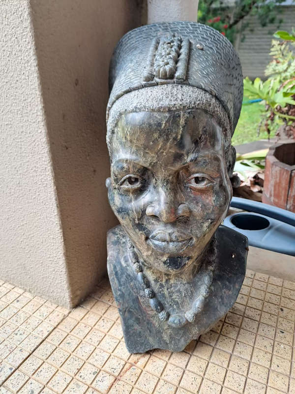 Stunning large (Verite?) 40kg African bust Samson Charimari Harare