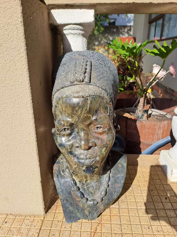 Stunning large (Verite?) 40kg African bust Samson Charimari Harare