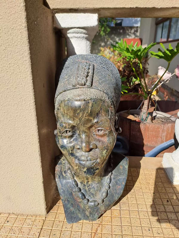 Stunning large (Verite?) 40kg African bust Samson Charimari Harare