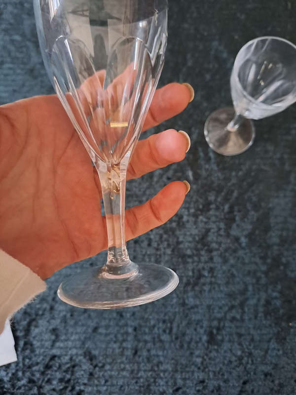 pair of Dutchess Da Dinno Baccarat crystal sherry glasses