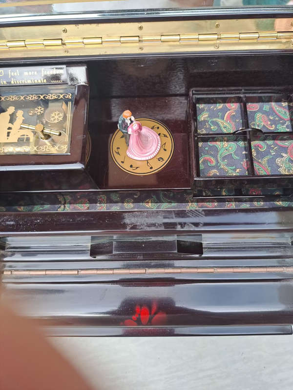 Vintage Vstride Piano Trinket Jewelry Storage Piano Music Box with dancing pair
