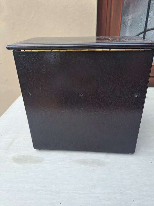 Vintage Vstride Piano Trinket Jewelry Storage Piano Music Box with dancing pair