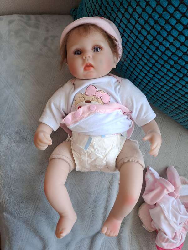 Re Born baby doll silicone