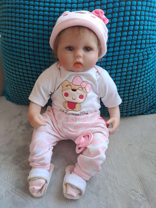Re Born baby doll silicone