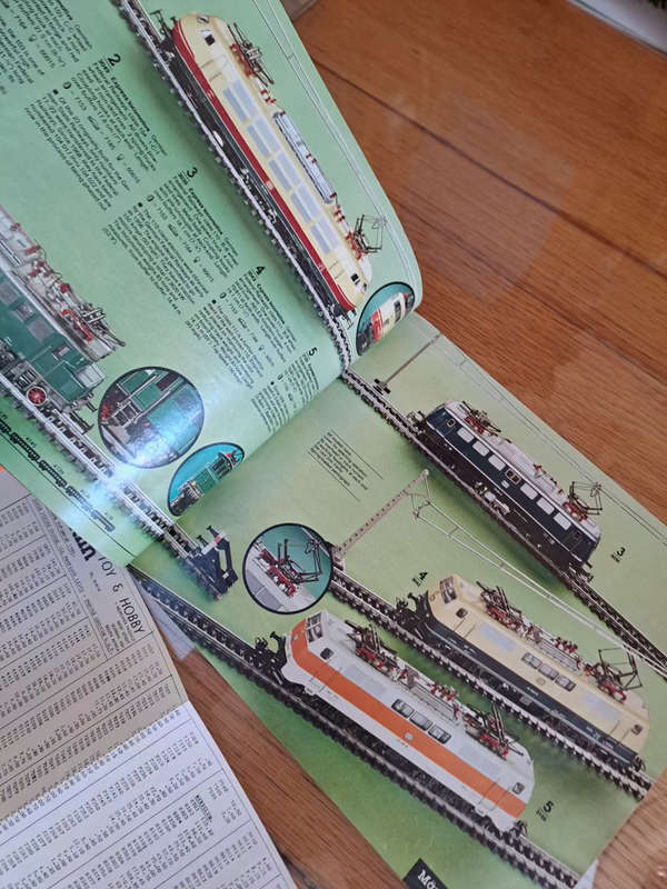 Old timer Marklin catalogue 1981E with price list