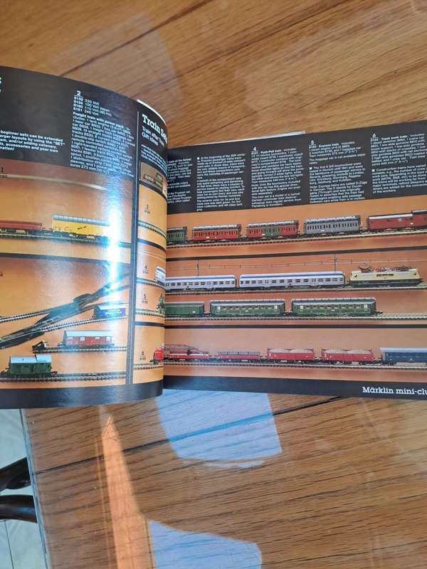Old timer Marklin catalogue 1982/83E with price list