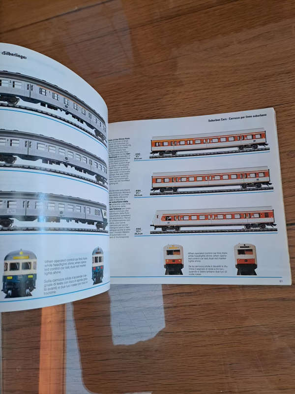 Old timer Marklin catalogue 1989/90E-1