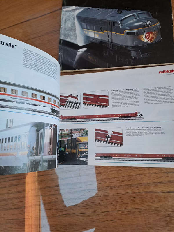 Old timer Marklin catalogue 1990/91E-1 and the new items book for 1991