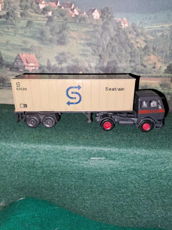 Lima truck and container