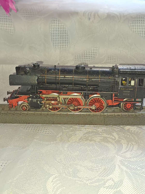 Marklin HO  DA800 (3005) loc and tender  23 014