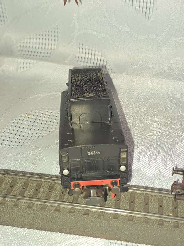 Marklin HO  DA800 (3005) loc and tender  23 014