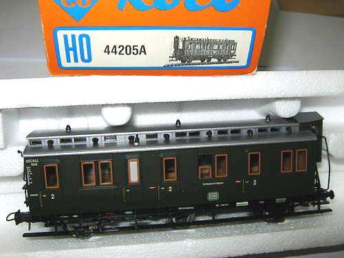 ROCO HO 44205A  DB EPOCHE 3 PASSENGER WAGON