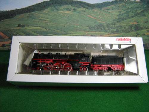 MARKLIN STEAM LOC WITH TENDER 3518