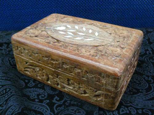 WOODEN BOX WITH A BIT OF INLAY