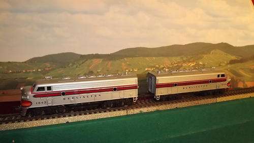 FLEISCHMANN HO/ DC 1343 & 1344 BURLINGTON SET reduced