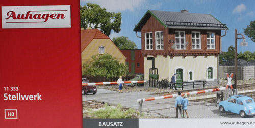 Auhagen H0 11333 Signal Box Kit. New.
