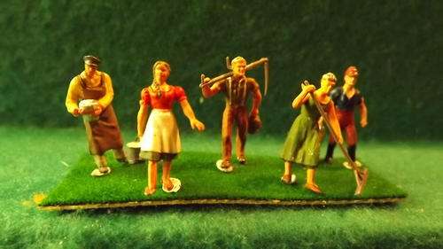 HO PEOPLE, FARM HANDS AND DAIRY MAID