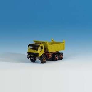 KIBRI 14053  HO  3 AXLE TIPPER TRUCK
