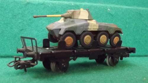 ARMY TANK RACCO  HO ON A MARKLIN TRAILER
