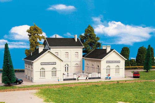 KIBRI HO 8397 SCHOOL