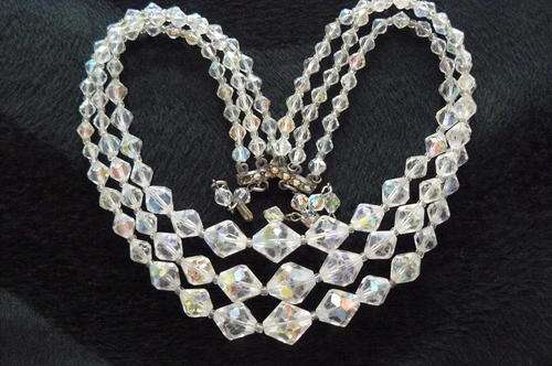 CRISTAL NECKLACE STUNNING!!!@@@!!!