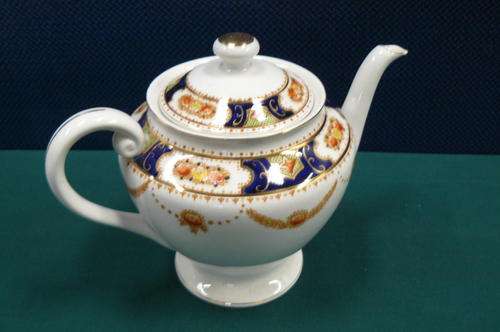 COSMOS WARE COFFEE POT