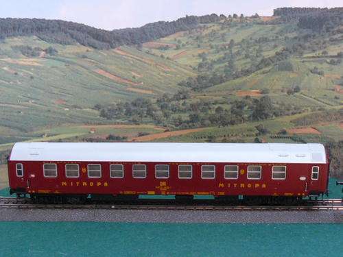 SCHICHT HO "MITROPA" SLEEPING CAR WITH LIGHTS