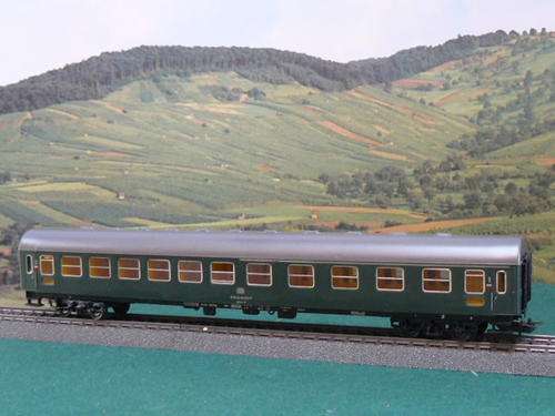 ROEWA HO 31-40555-5 1ST & 2ND CLASS COMPARTMENT CAR