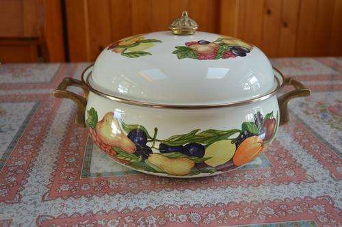 REGENCY ENAMEL BEAUTIFUL POT