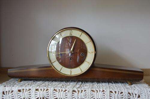 Hermle mantle clock with key