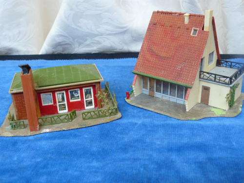 2X HO BUILDINGS
