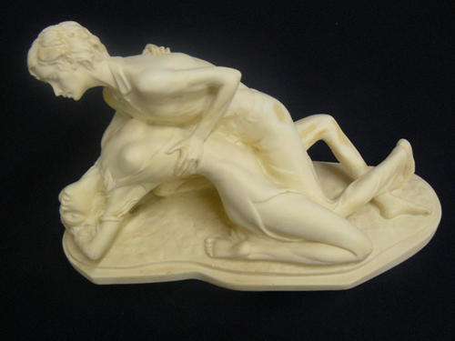 FIGURINE QUITE DIFFERENT