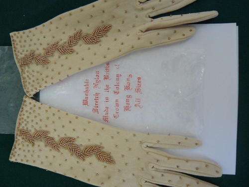 VINTAGE GLOVES BEADED VERY PRETTY IN ORIGINAL PACKAGING