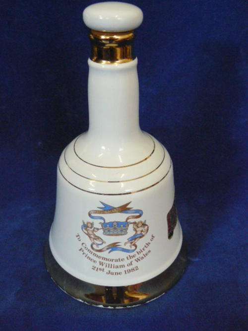WADE COMMEMERATIVE PRINCE WILLIAM BIRTH WHISKEY BOTTLE