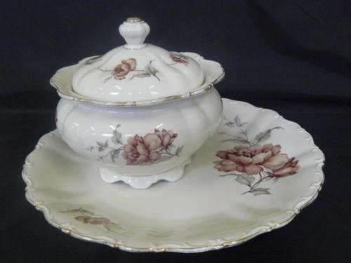 BEAUTIFUL PLATTER & BOWL WITH LID. VERY NICE!!!3 PIECE!