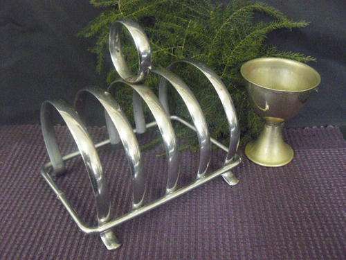 CHROME TOAST RACK & EGG CUP HOLDER