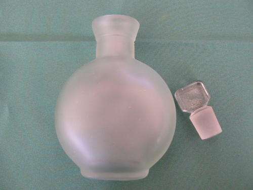 FROSTED GLASS BOTTLE WITH STOPPER