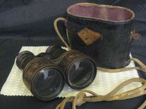 NICE OLD PAIR OF BINOCULARS